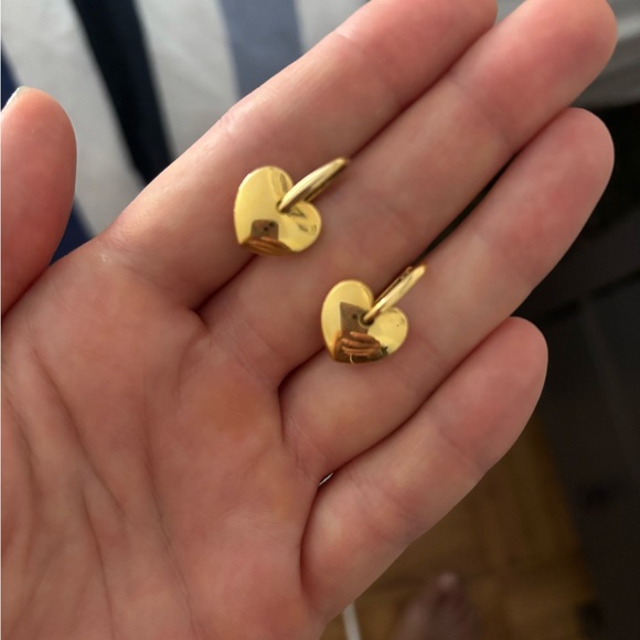 Gold Heart Earrings - Picture 1 of 3